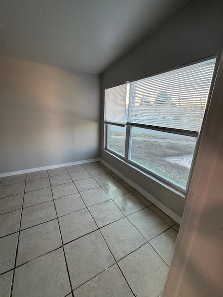 Building Photo - 5010 Bullard St