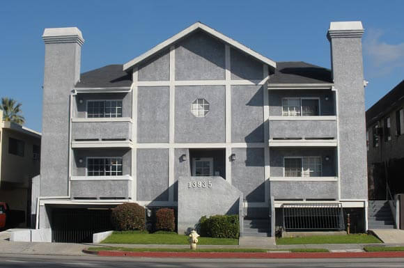 Building Photo - Vanowen Manor