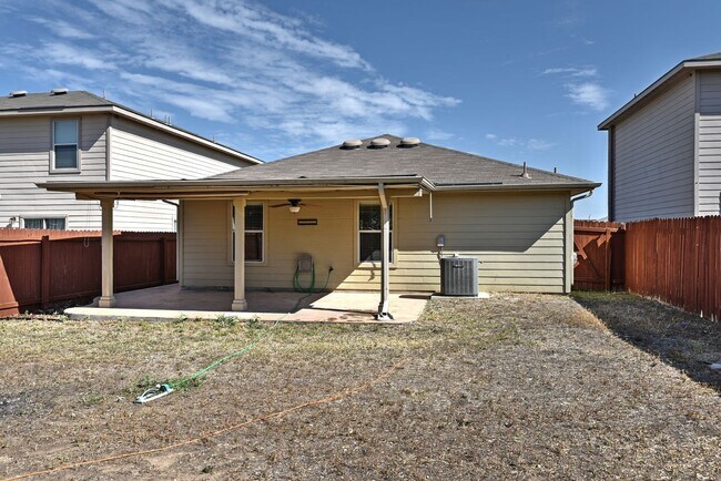 Building Photo - ONE STORY  |  GREAT LOCATION  |  NEAR 1605...