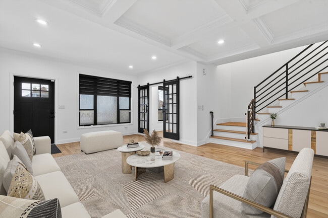Building Photo - 2514 S Harvey Ave