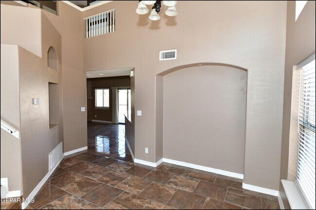Building Photo - 3257 Sunset Point Dr