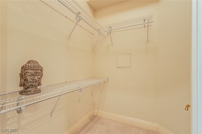 Building Photo - 2857 Paradise Rd