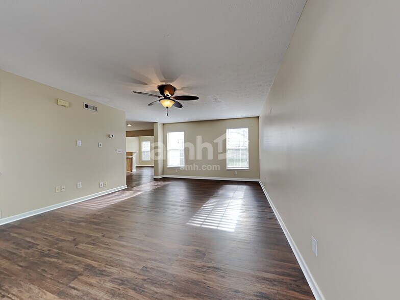 Building Photo - 515 Indian Lake Dr