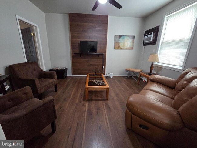 Building Photo - 312 Concord Ave