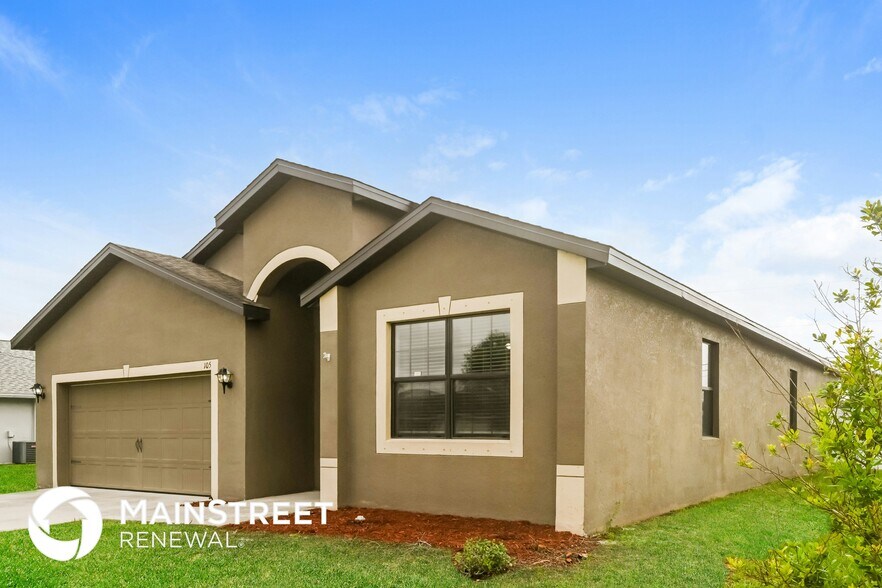 Primary Photo - 105 NE 7th Pl