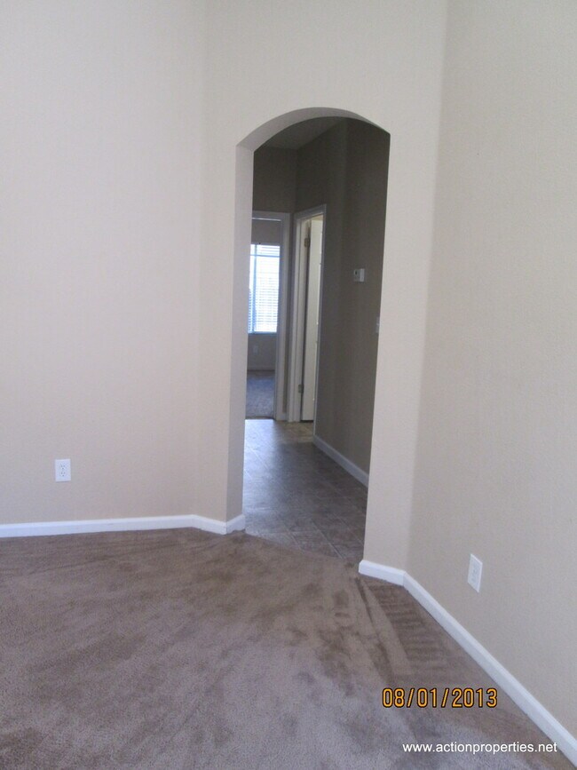 Building Photo - Rocklin Single Story Great Room 3 Bedroom ...