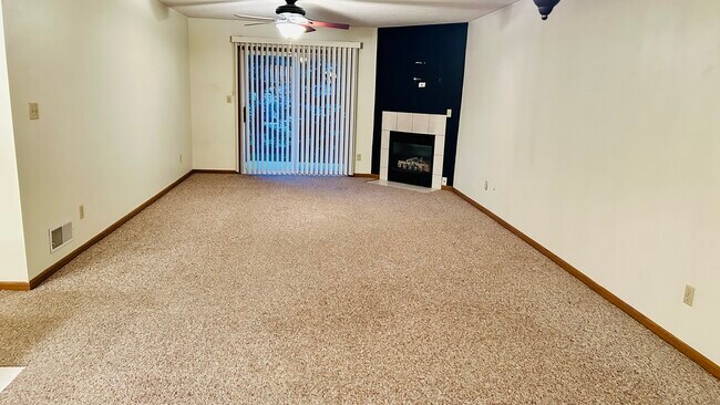 Building Photo - 7345 Wallingford Way