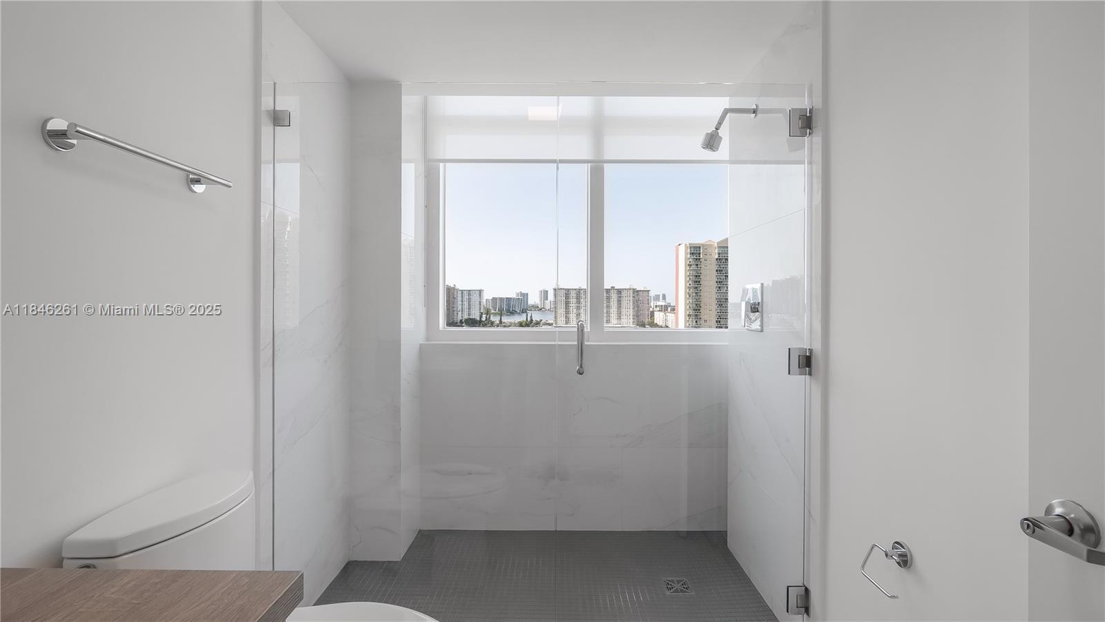 Building Photo - 400 Sunny Isles Blvd