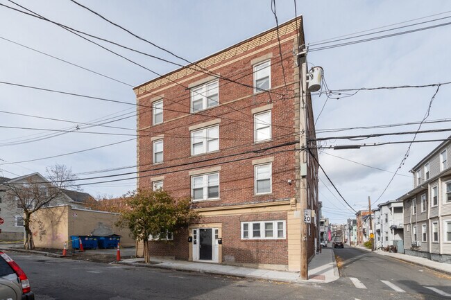 Building Photo - 29 Palmer St