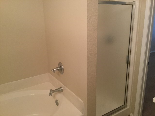 Building Photo - 6233 Brooklynn Dr