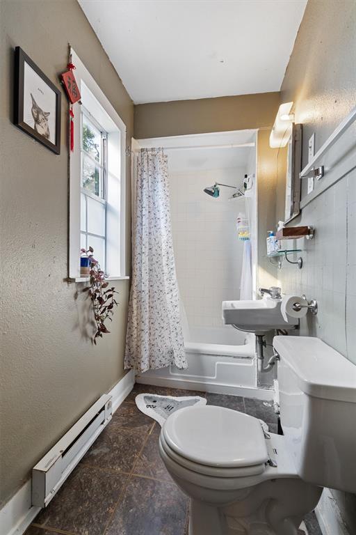 Building Photo - 3404 1/2-3402 Grooms St