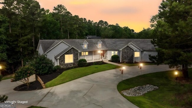 Building Photo - 1060 Old Rock Rd