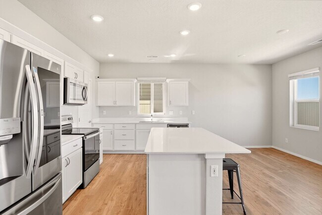 Building Photo - Beautiful Liberty Lake DR Horton Home!