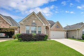 Building Photo - 15838 Pleasant Green Cir