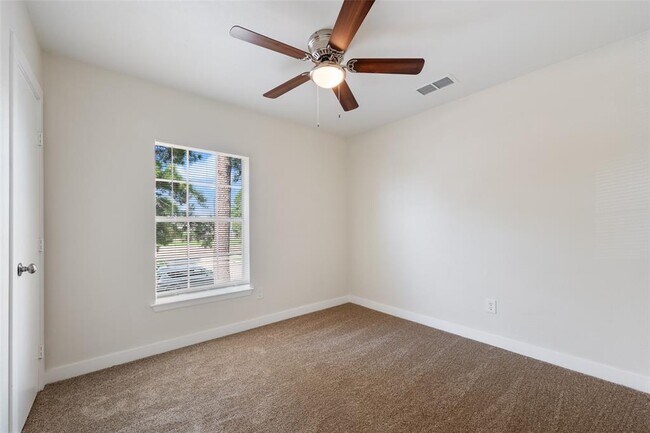 Building Photo - 5410 Forest Trails Dr