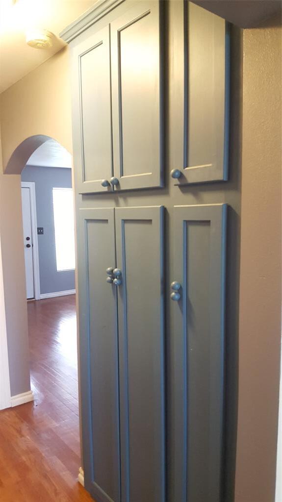 Building Photo - 312 N 6th St