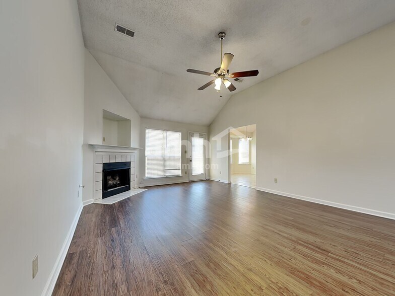 Building Photo - 1114 Green Fern Cv