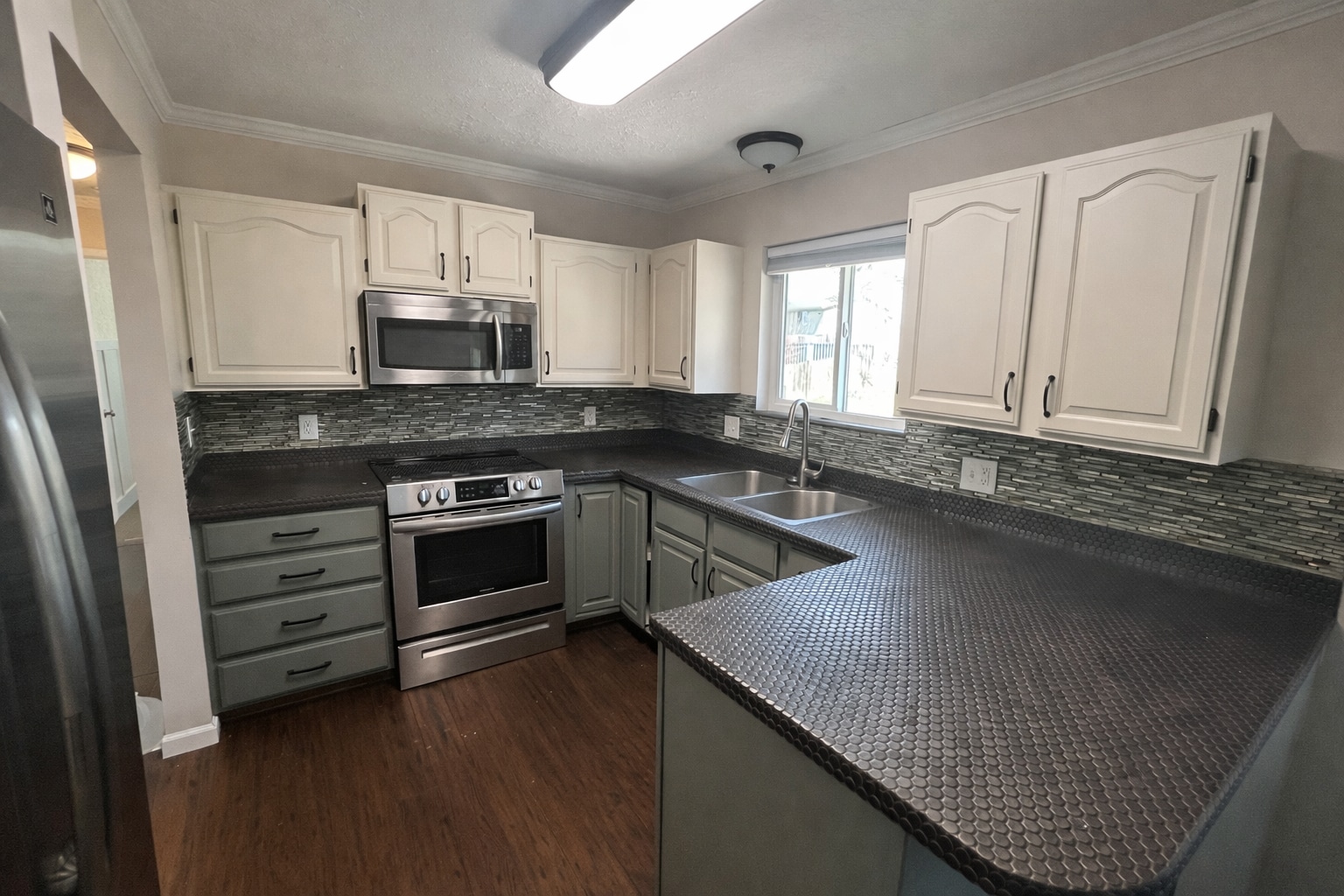 Kitchen - 1001 E 300 S