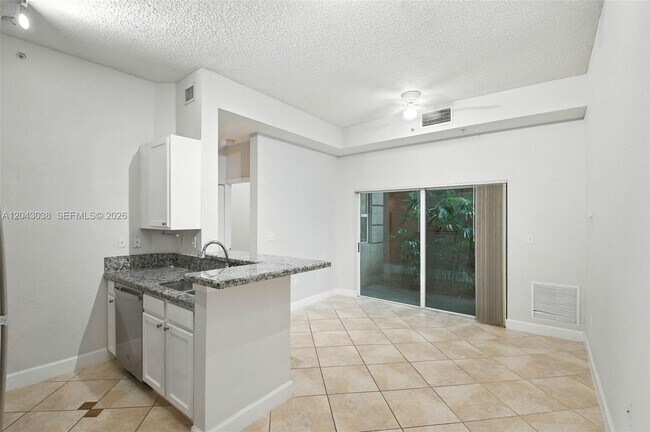 Building Photo - 6001 SW 70th St