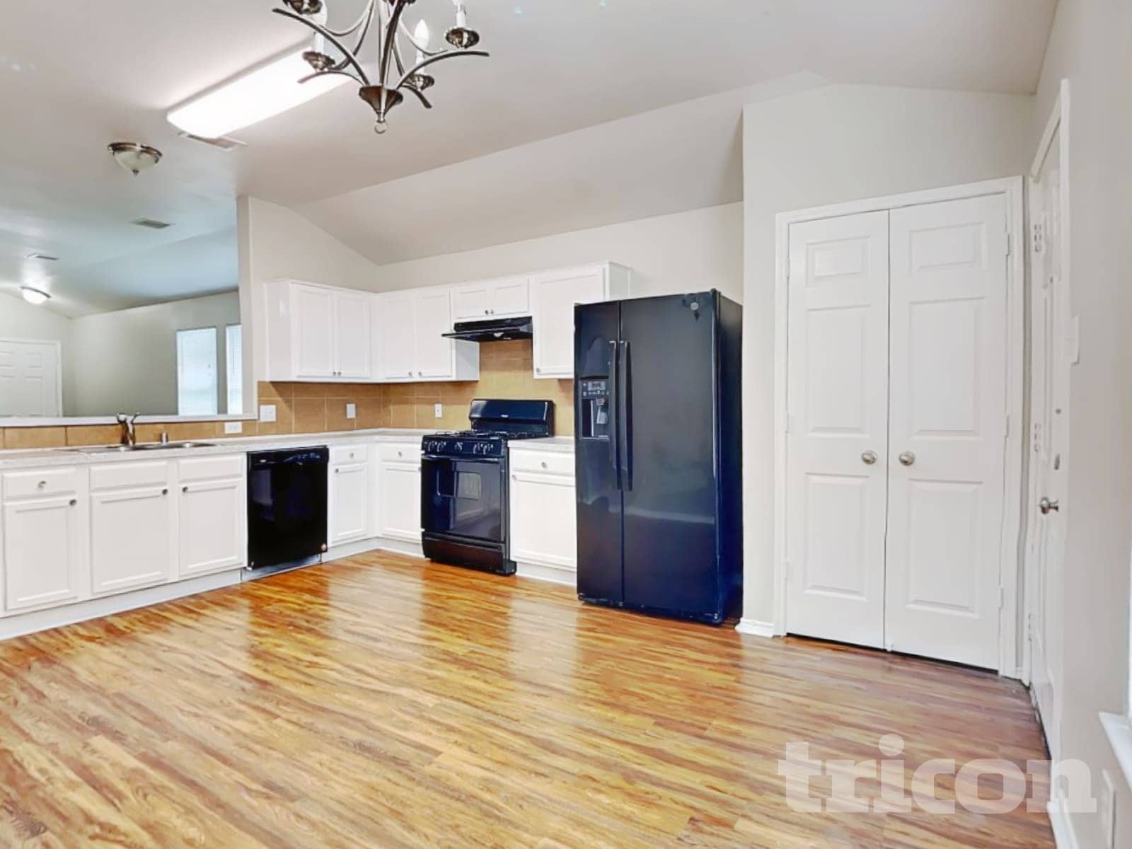 Building Photo - 20406 Clydesdale Ridge Dr