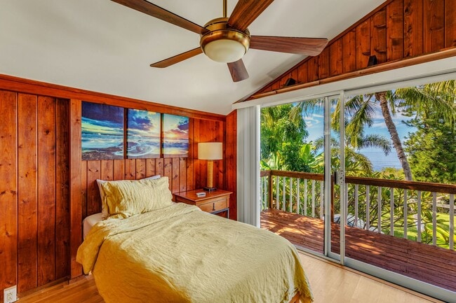 Building Photo - Your Perfect 2-Bed/2-Bath Duplex in Kailua Kona!