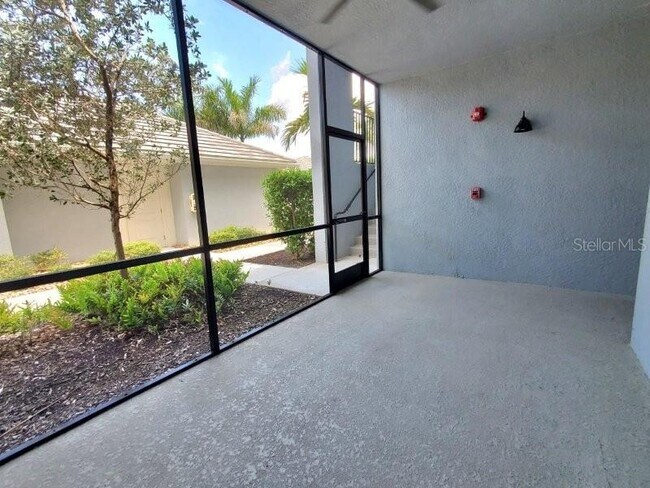 Building Photo - 14194 Heritage Landing Blvd