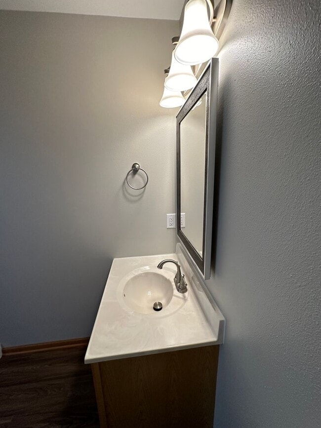 Building Photo - Spacious 2BR Townhomes with Garage & In-Unit Laundry – Stoughton