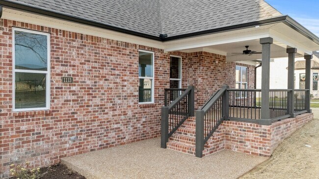 Building Photo - 1113 Joe Martin Ln