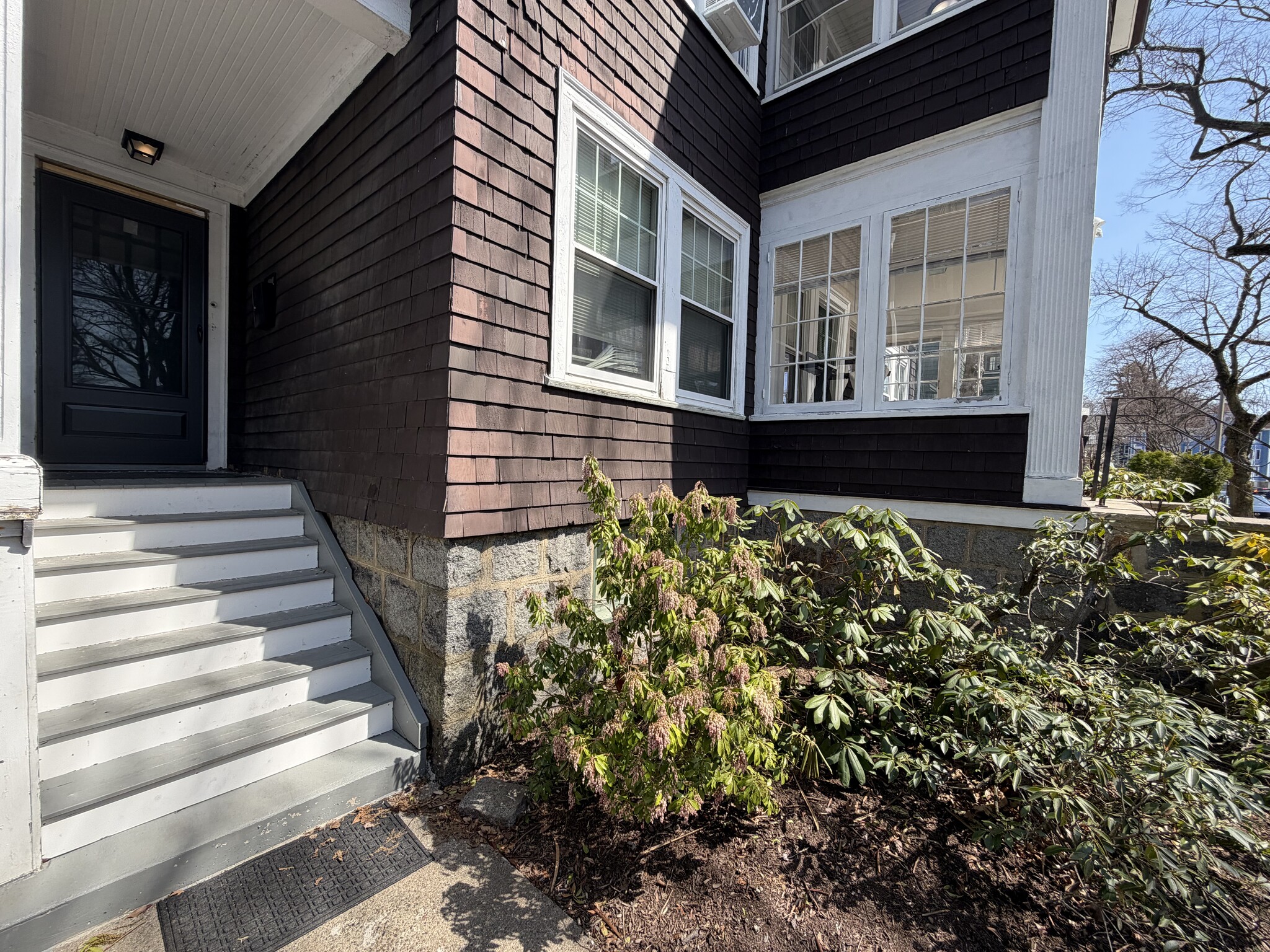 Building Photo - 23 Moraine St