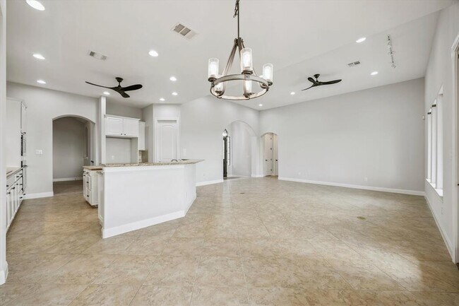 Building Photo - 17813 Kingfisher Ridge Dr