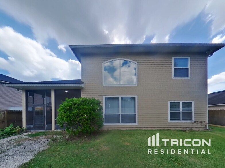 Building Photo - 96313 Piedmont Dr