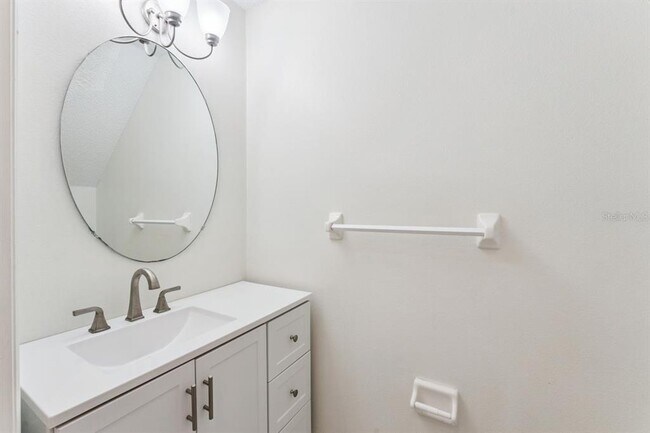 Building Photo - 13635 Waterhouse Way