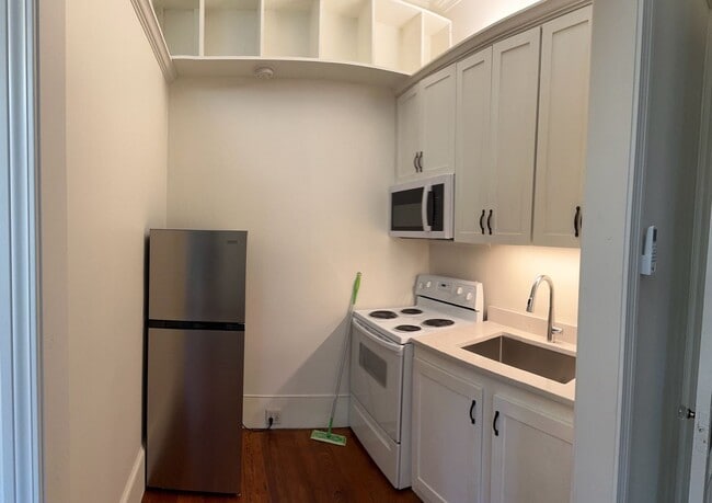 Building Photo - 1 Bed, 1 Bathroom Apartment Now Available in New Iberia!