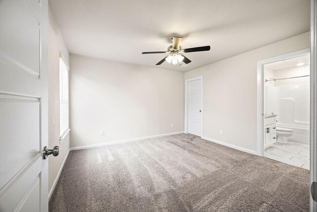 Building Photo - 1721 W Whitney Ln