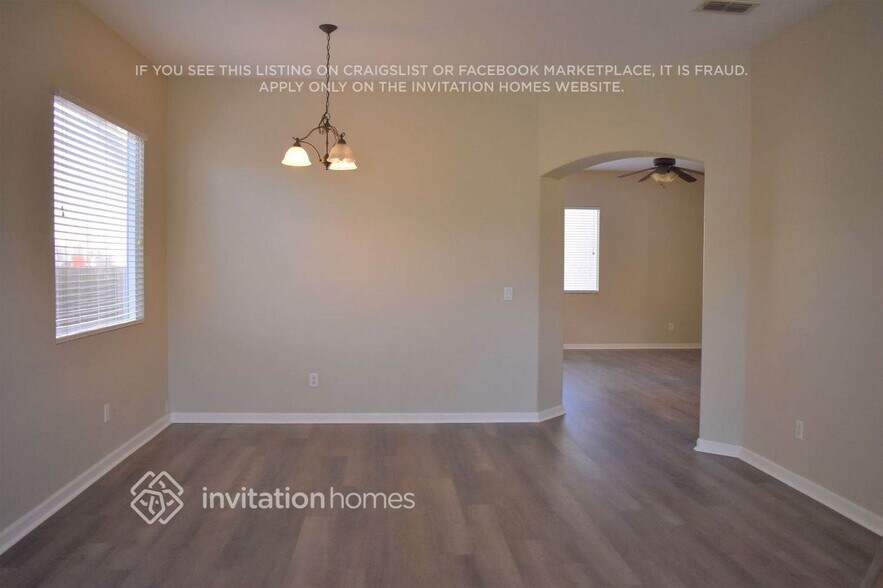 Building Photo - 1165 Plumas Links St