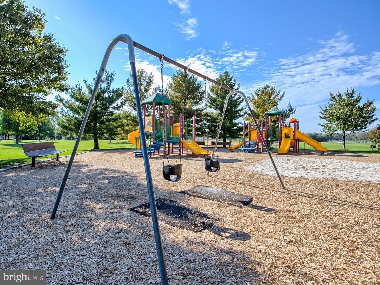 Building Photo - 6212 Adelay Ct W