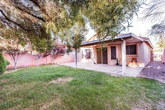 Building Photo - 1 Story home located in Southern Highlands.