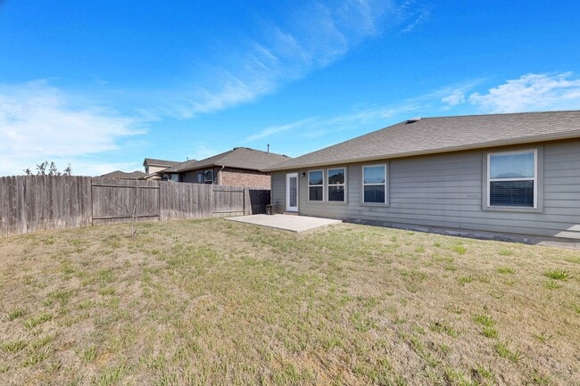 Building Photo - Amazing 4 bed, 2 bath home in North East Austin!