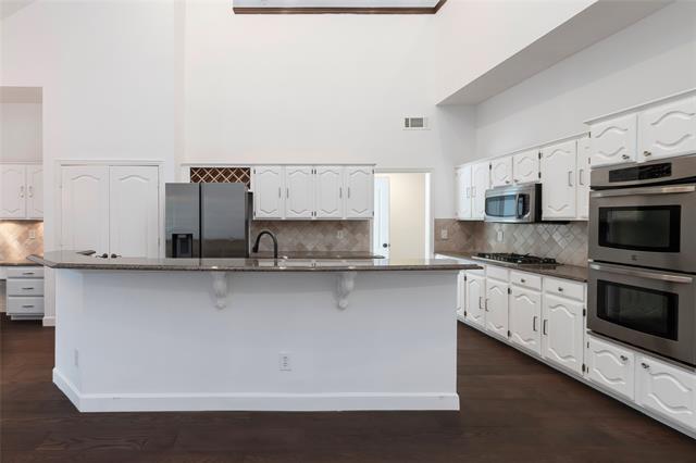 Building Photo - 7100 Oakbrook Dr