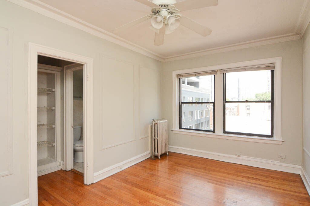 Building Photo - 1169 N Dearborn