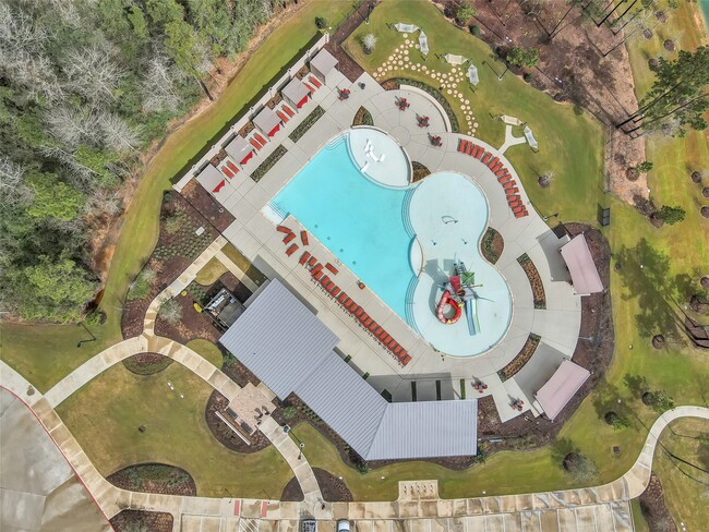 Building Photo - 16435 Big Hickory Dr