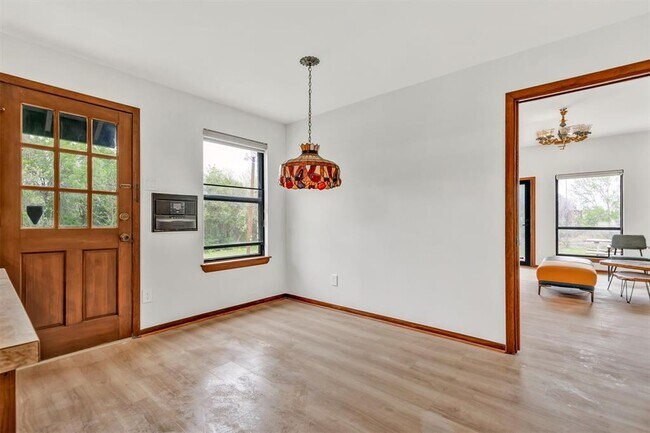 Building Photo - 1201 Co Rd 138