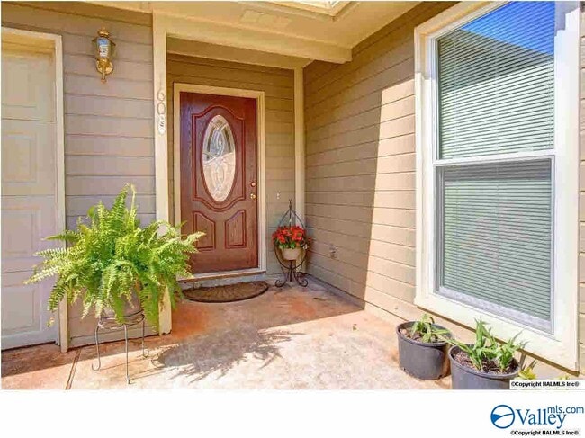 Building Photo - 160 Lewis Ln