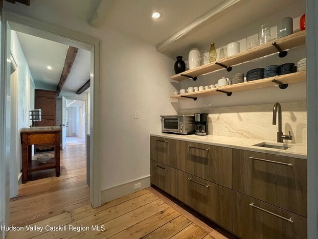 Building Photo - 416 Hapeman Hill Rd