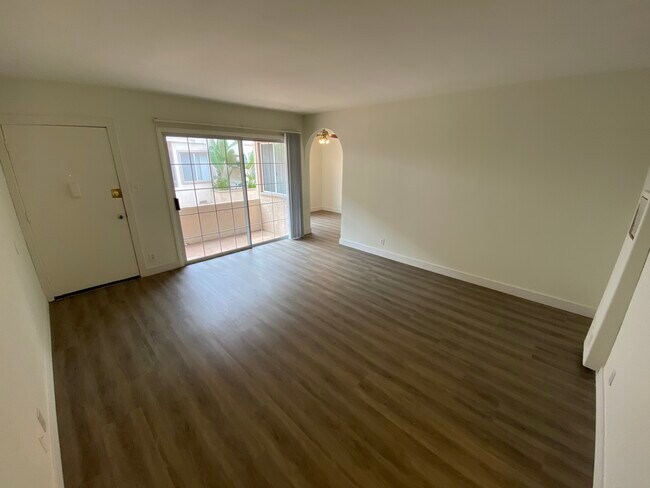 Building Photo - key3608