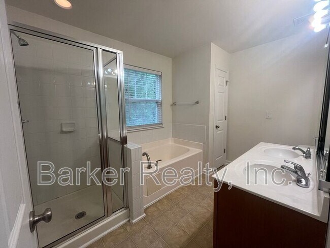 Building Photo - 11711-100 Mezzanine Drive