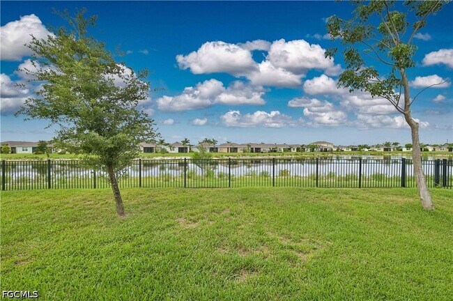 Building Photo - 8784 Cascade Price Cir