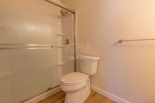 Building Photo - 955 Academy St