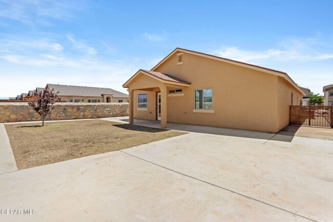 Building Photo - 14645 Spanish Point Dr