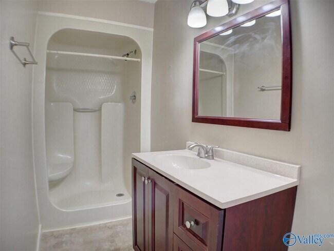 Building Photo - 118 Wingfield Dr